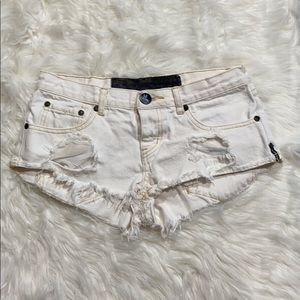 One Teaspoon White Distressed Shorts sz 8
